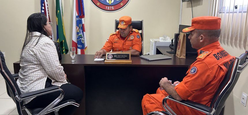 O Corpo de Bombeiros do Amazonas (CBMAM) e a Prefeitura de Maués se reuniram para alinhar estratégias sobre a implantação de uma base da corporação no município. O encontro foi na sede da corporação no bairro Petrópolis, zona sul de Manaus, na tarde de sexta-feira (14).